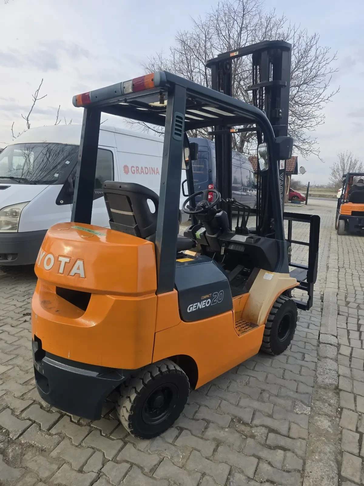 Мотокар Toyota Бензинов, вдига на 4.0м , 2.0тон, снимка 4 - Индустриална техника - 53915246