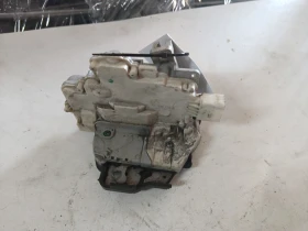 ����� �� �������� �� ����� (����� �����)  4F0839016A Audi A6