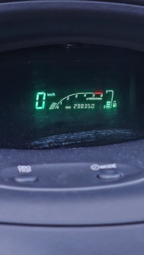 Toyota Yaris 1.4 D, снимка 15