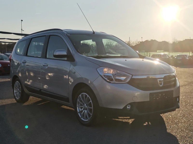 Dacia Lodgy 1.2i EURO5B, снимка 7 - Автомобили и джипове - 44327244