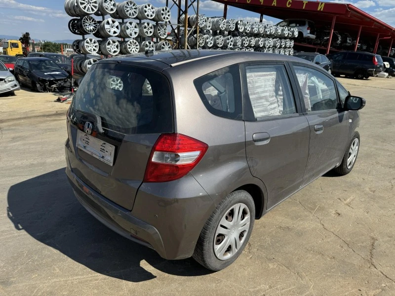 Honda Jazz 1.2, снимка 2 - Автомобили и джипове - 46507156