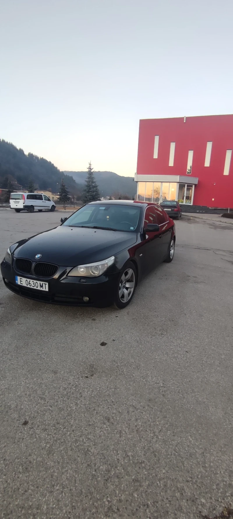 BMW 520 Е60, снимка 2 - Автомобили и джипове - 48618887