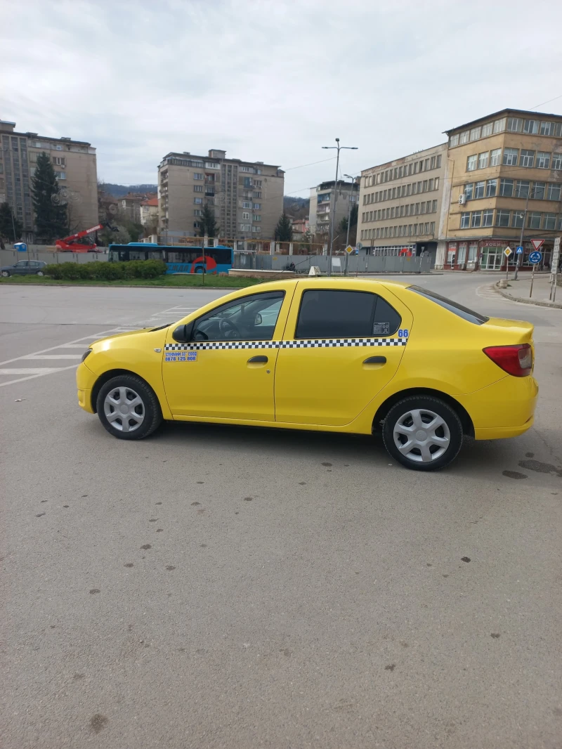 Dacia Logan 1.5dci климатик, снимка 2 - Автомобили и джипове - 51411638