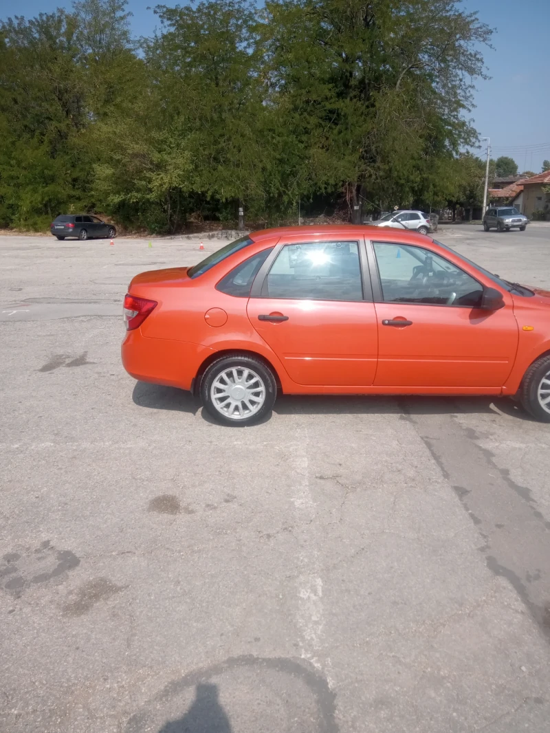 Lada Granta Газ нова от България 75000 км., снимка 4 - Автомобили и джипове - 51791676