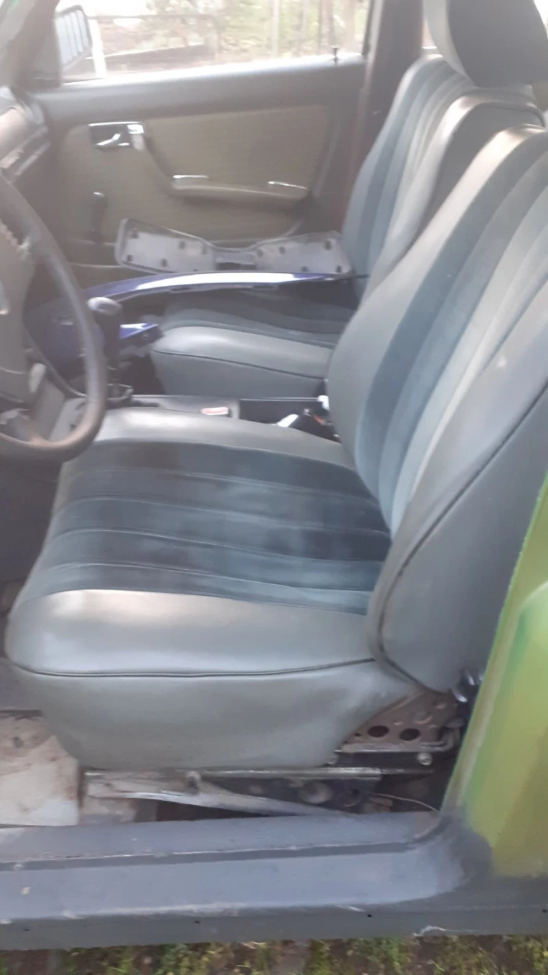 Mercedes-Benz 240, снимка 5 - Автомобили и джипове - 52434530