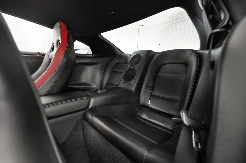 Nissan Gt-r R35 BLACK EDITION, снимка 15 - Автомобили и джипове - 53043544