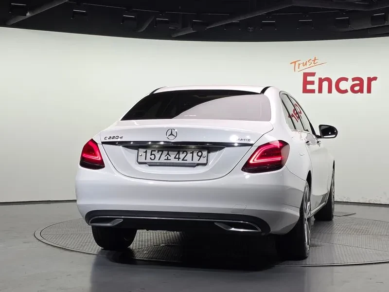 Mercedes-Benz C 220 - САМО 30% АВАНС, снимка 4 - Автомобили и джипове - 55405756