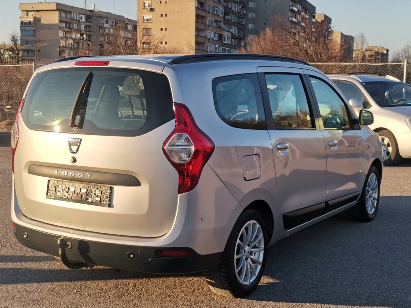 Dacia Lodgy 1.2i EURO5B - изображение 5