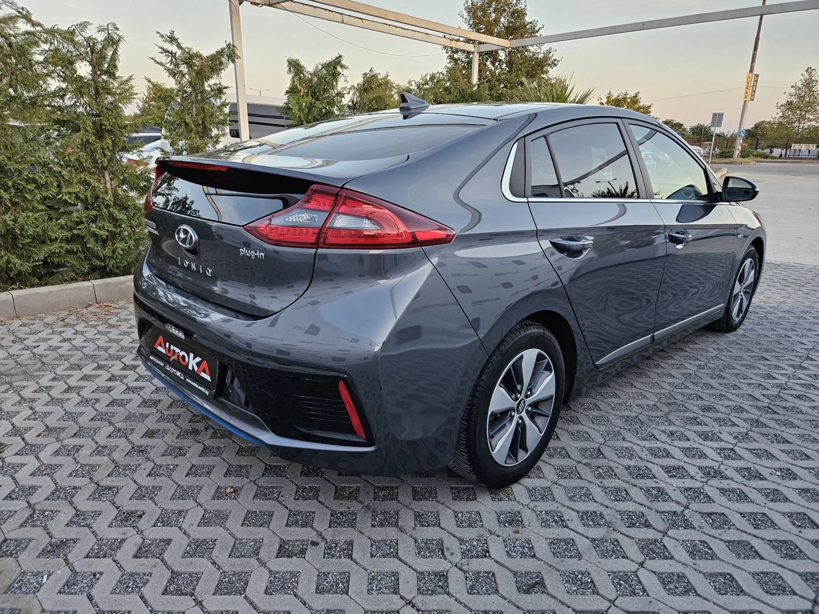 Hyundai Ioniq PLUG-IN Hybrid= 85.000км= ДИСТРОНИК= Infinity= FUL - изображение 3