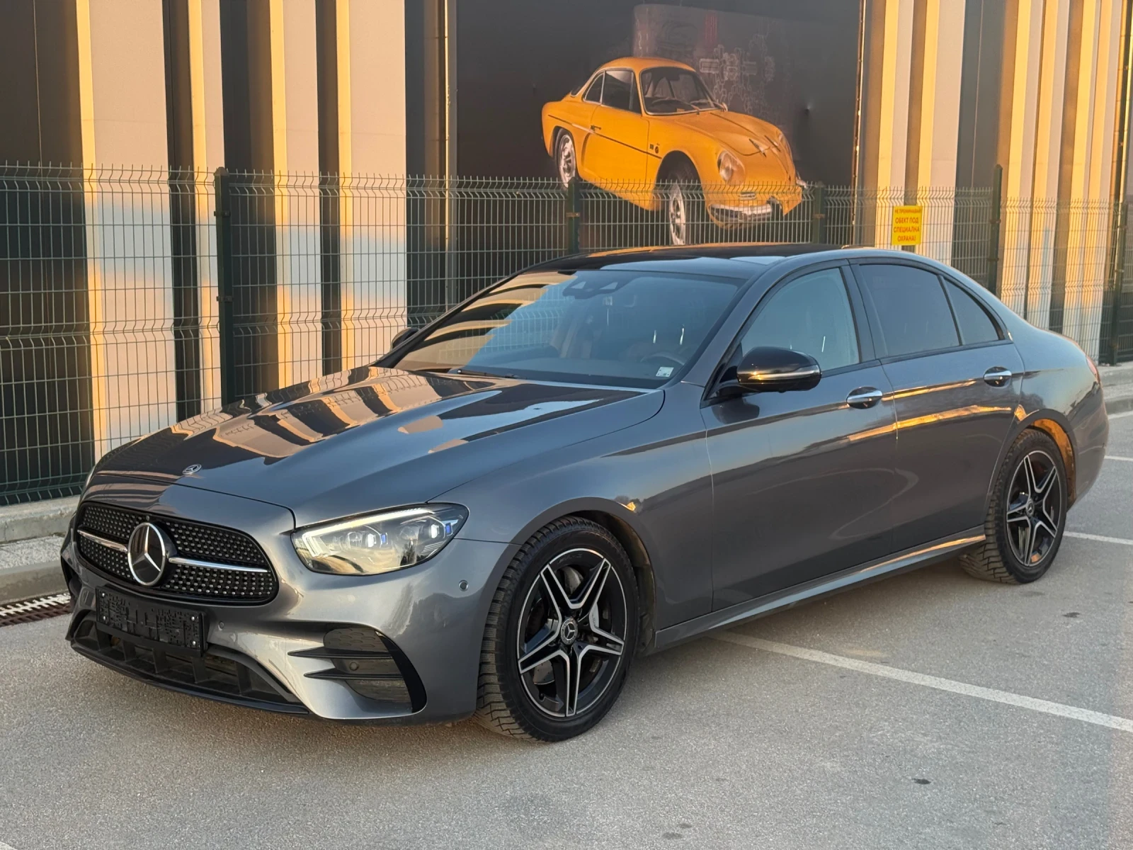Mercedes-Benz E 220 AMG line/ПАНОРАМА/BURMESTER/Keyless/Distronic/360 - изображение 3