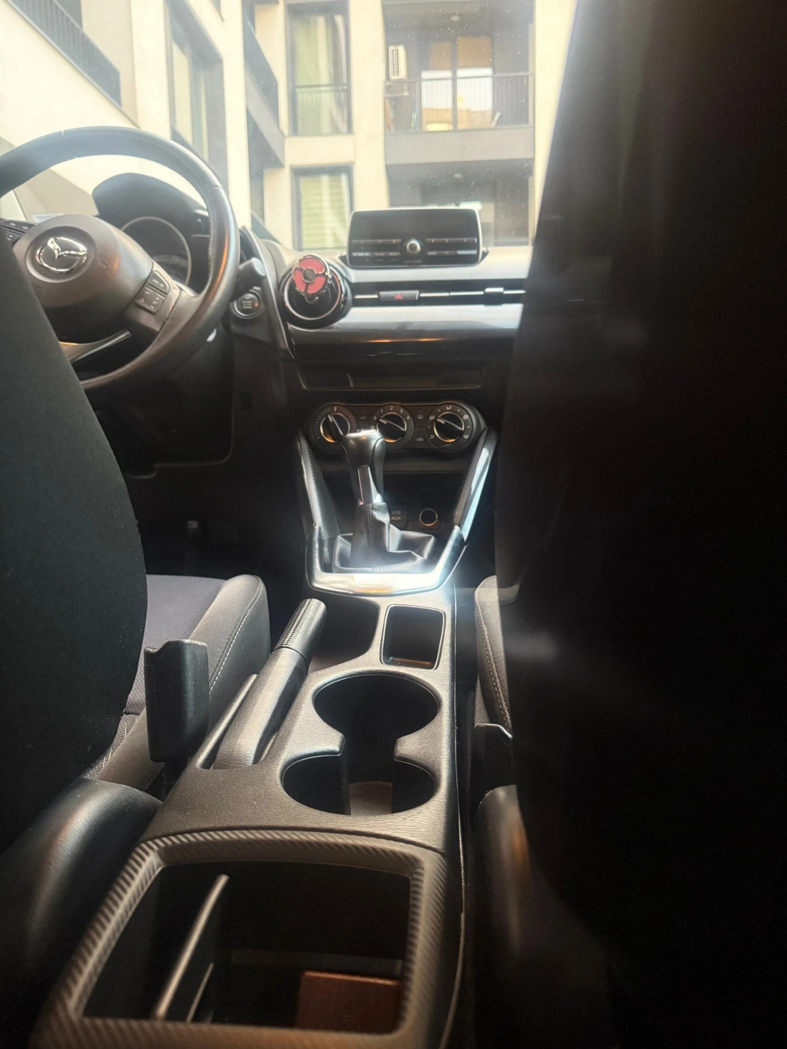 Mazda 2 1.5 - 75к.с. - изображение 9