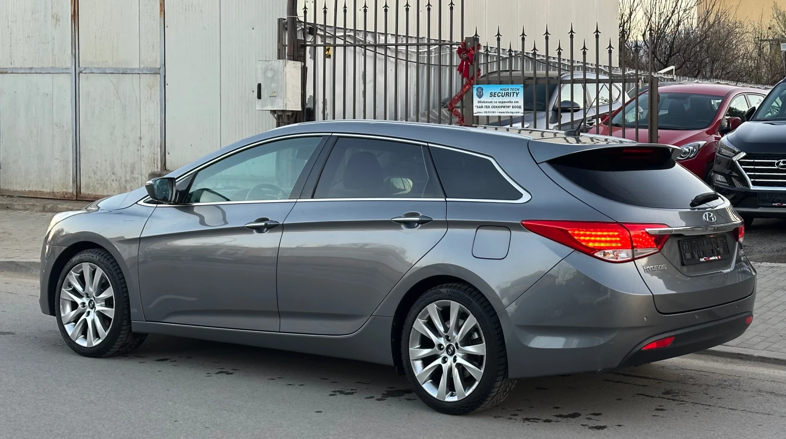 Hyundai I40 1.7 CRDI Vertex/Панорама/Нов внос Швейцария - изображение 4