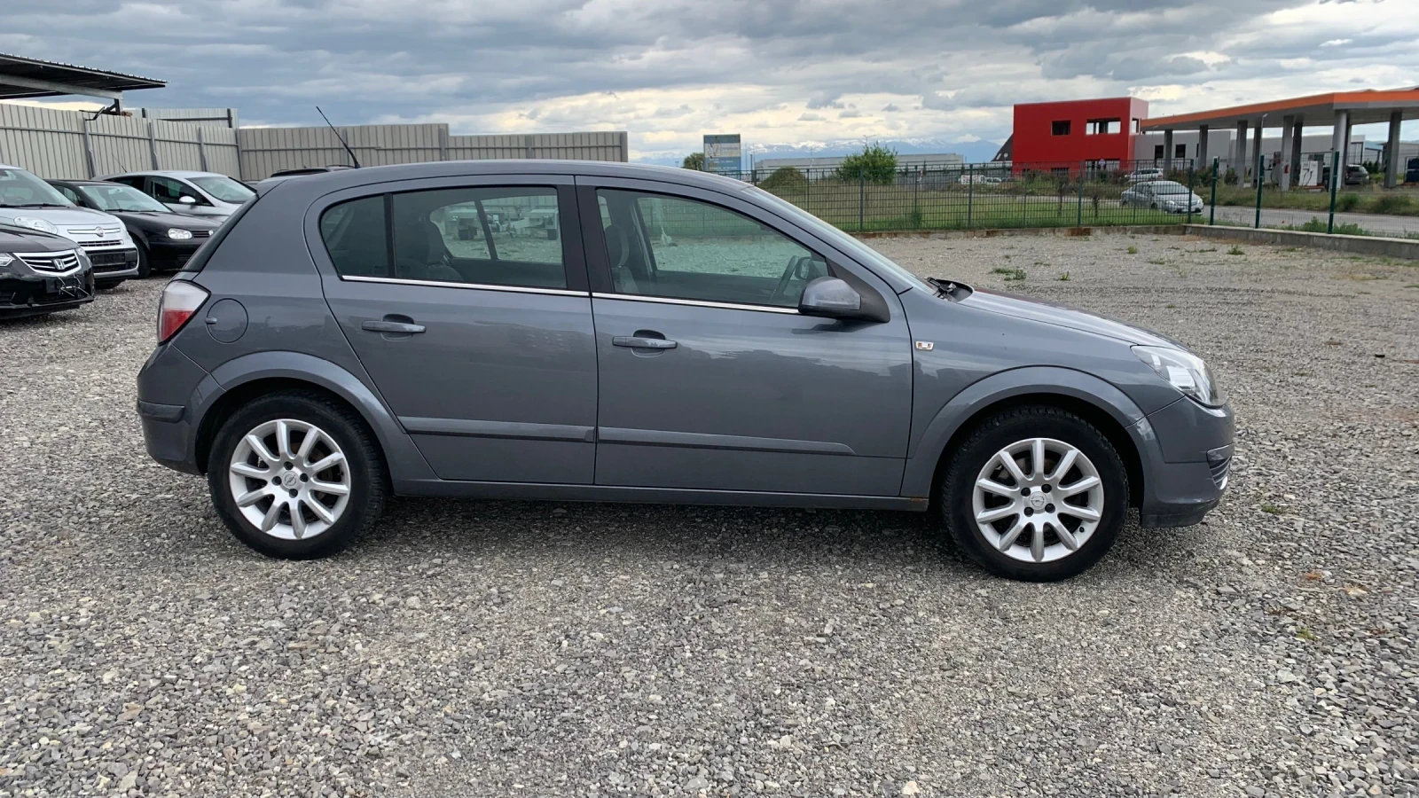 Opel Astra 1.6i* 105HP - изображение 4