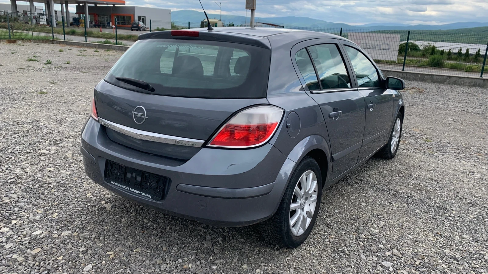 Opel Astra 1.6i* 105HP - изображение 5