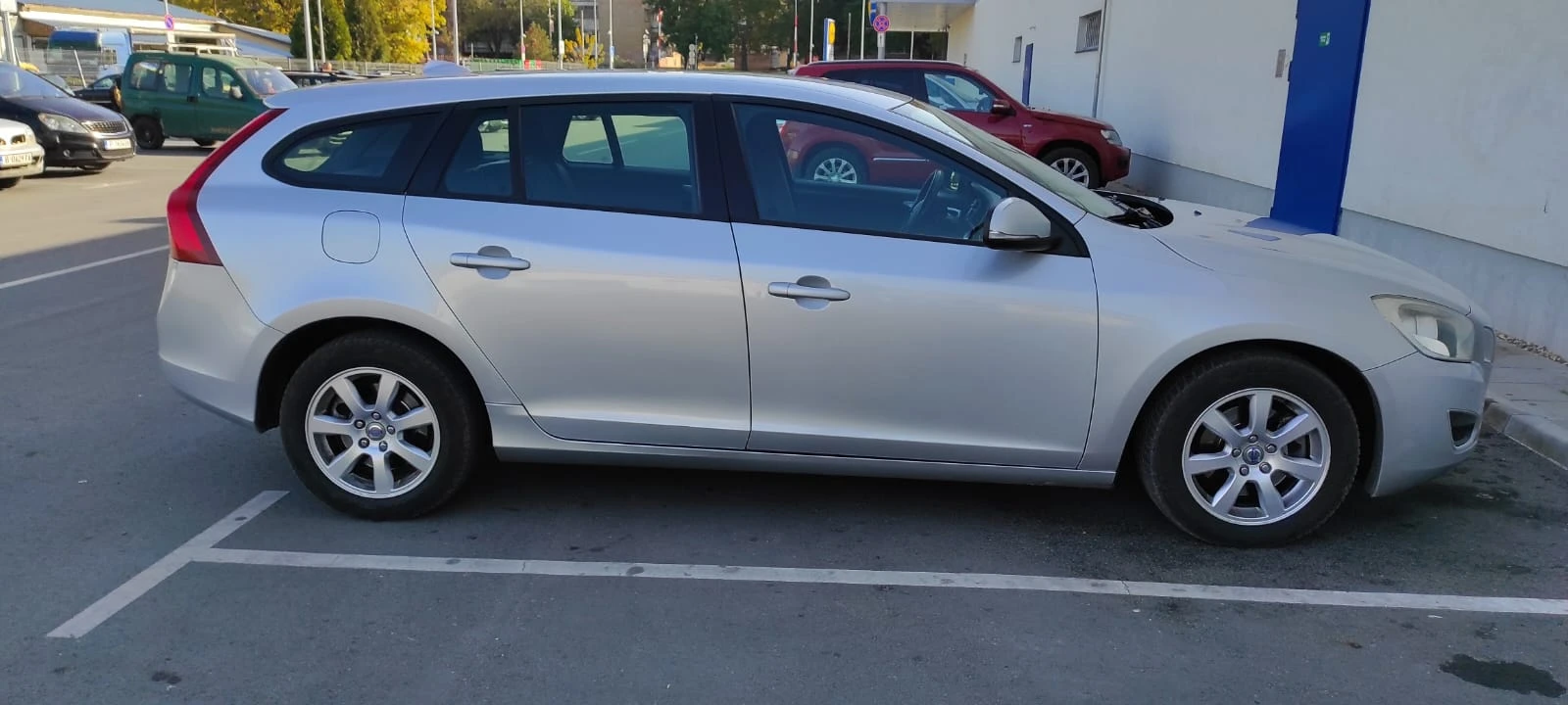 Volvo V60  - изображение 7