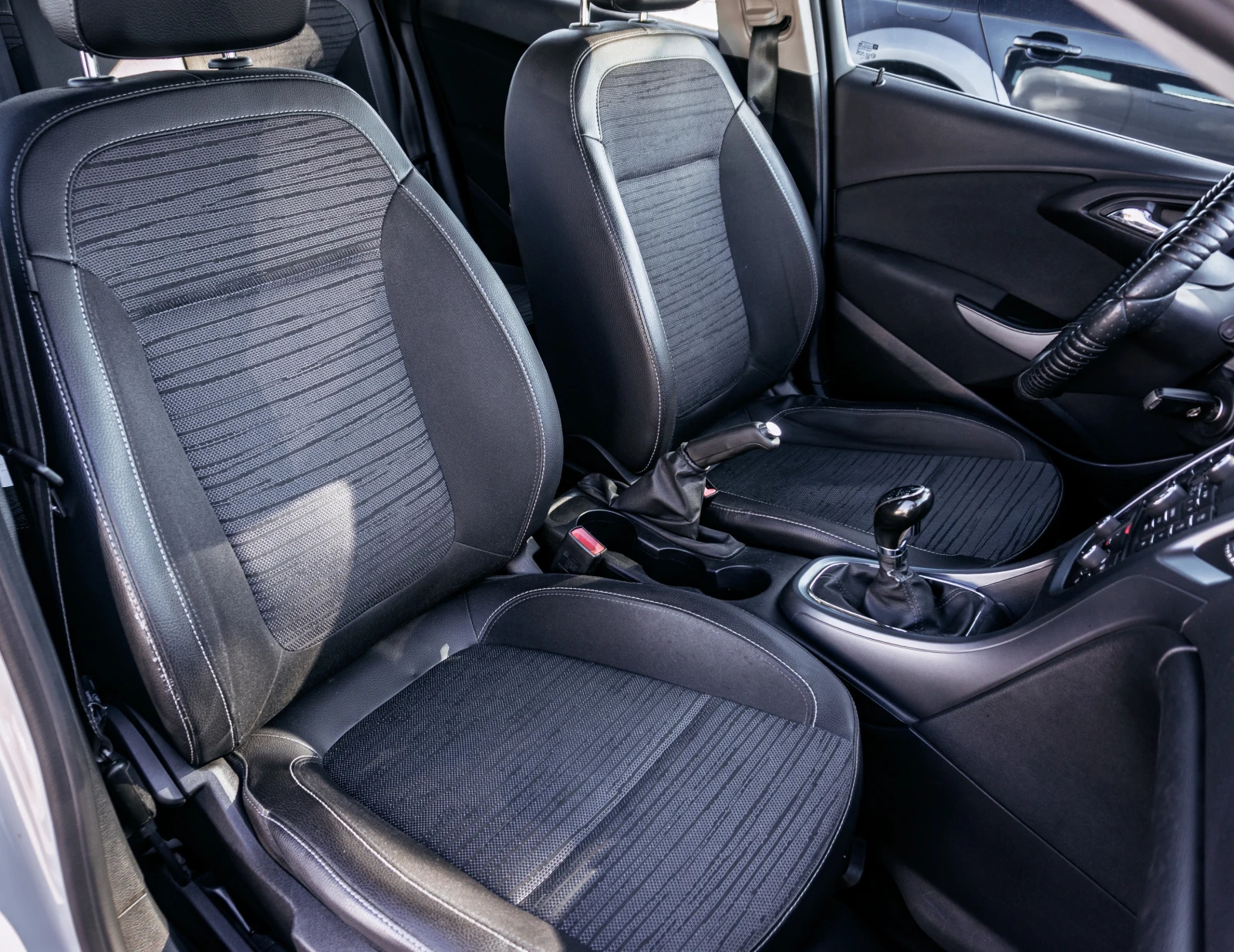 Opel Astra 1.7 CDTI ТОП СЪСТОЯНИЕ РЕАЛНИ КИЛОМЕТРИ!!!! - изображение 10