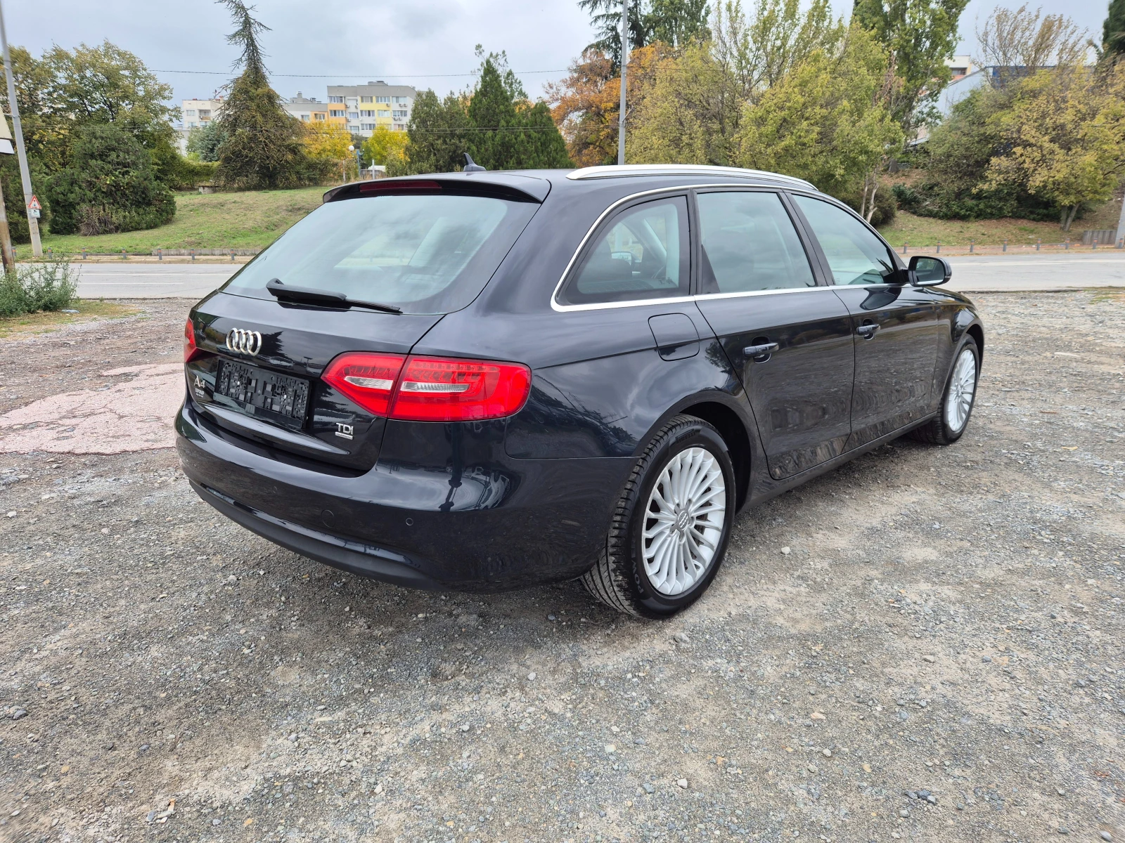 Audi A4 2.0TDI Quattro - изображение 5