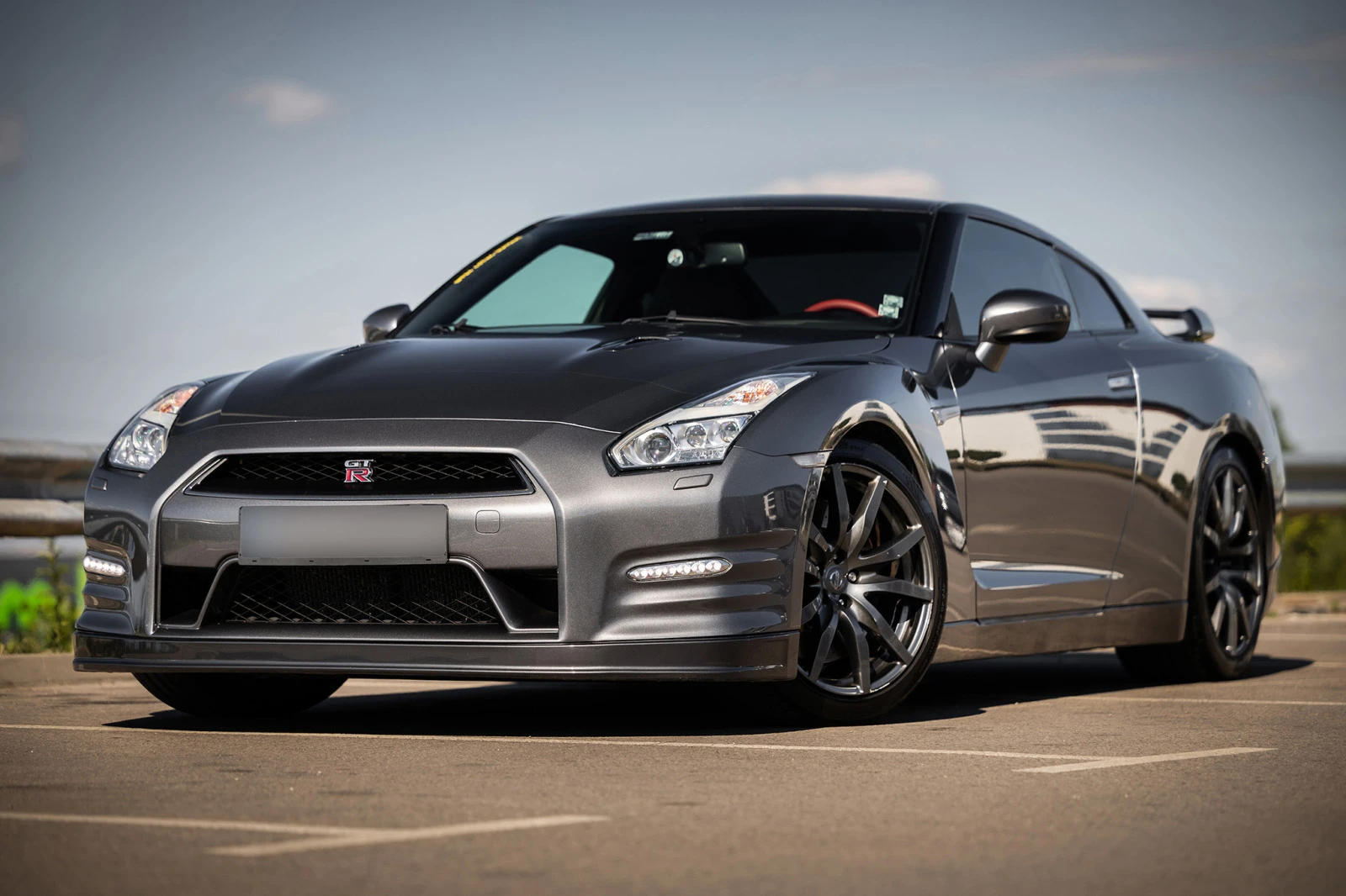 Nissan Gt-r R35 BLACK EDITION - изображение 2