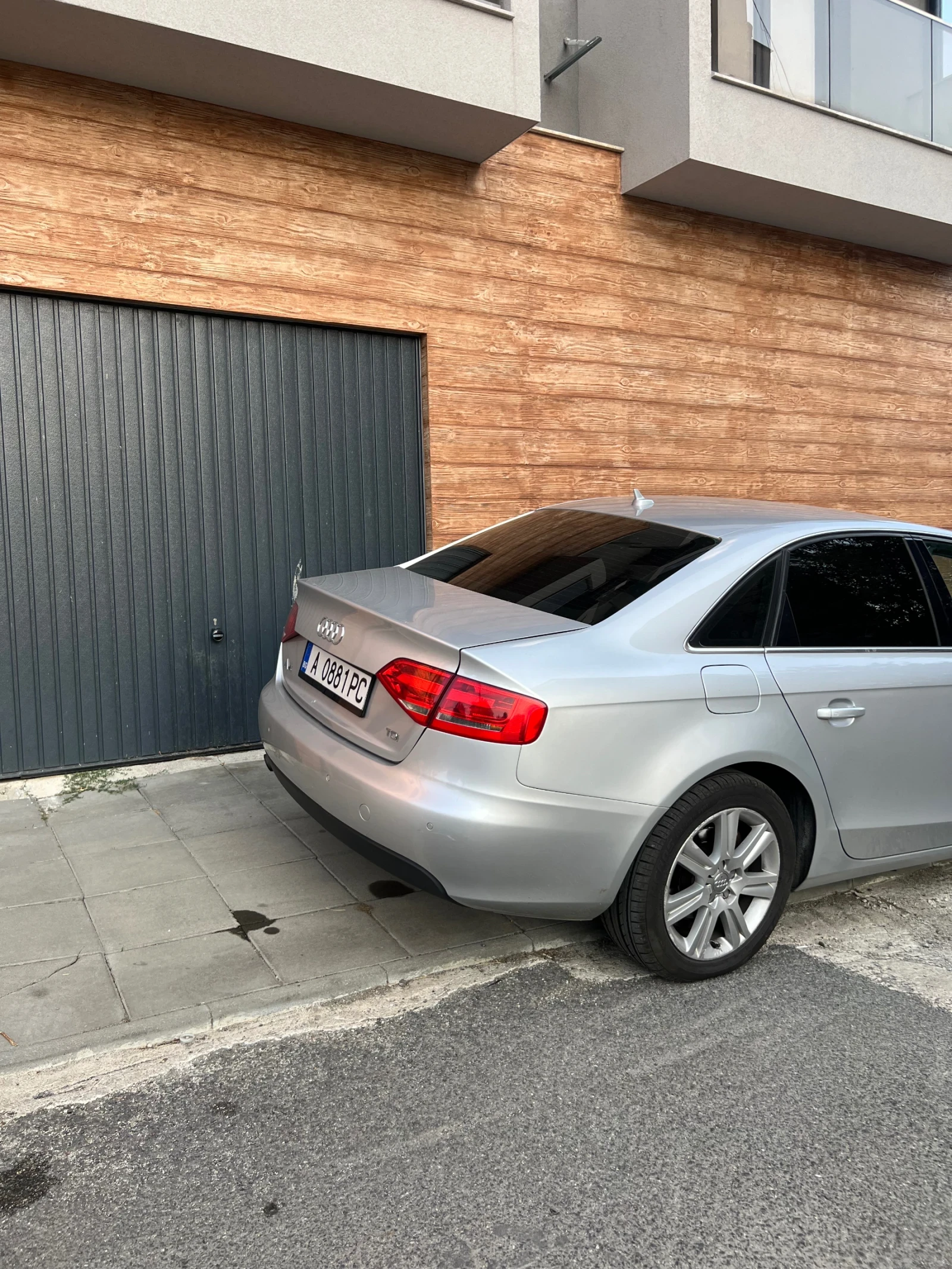 Audi A4 B8 - изображение 2