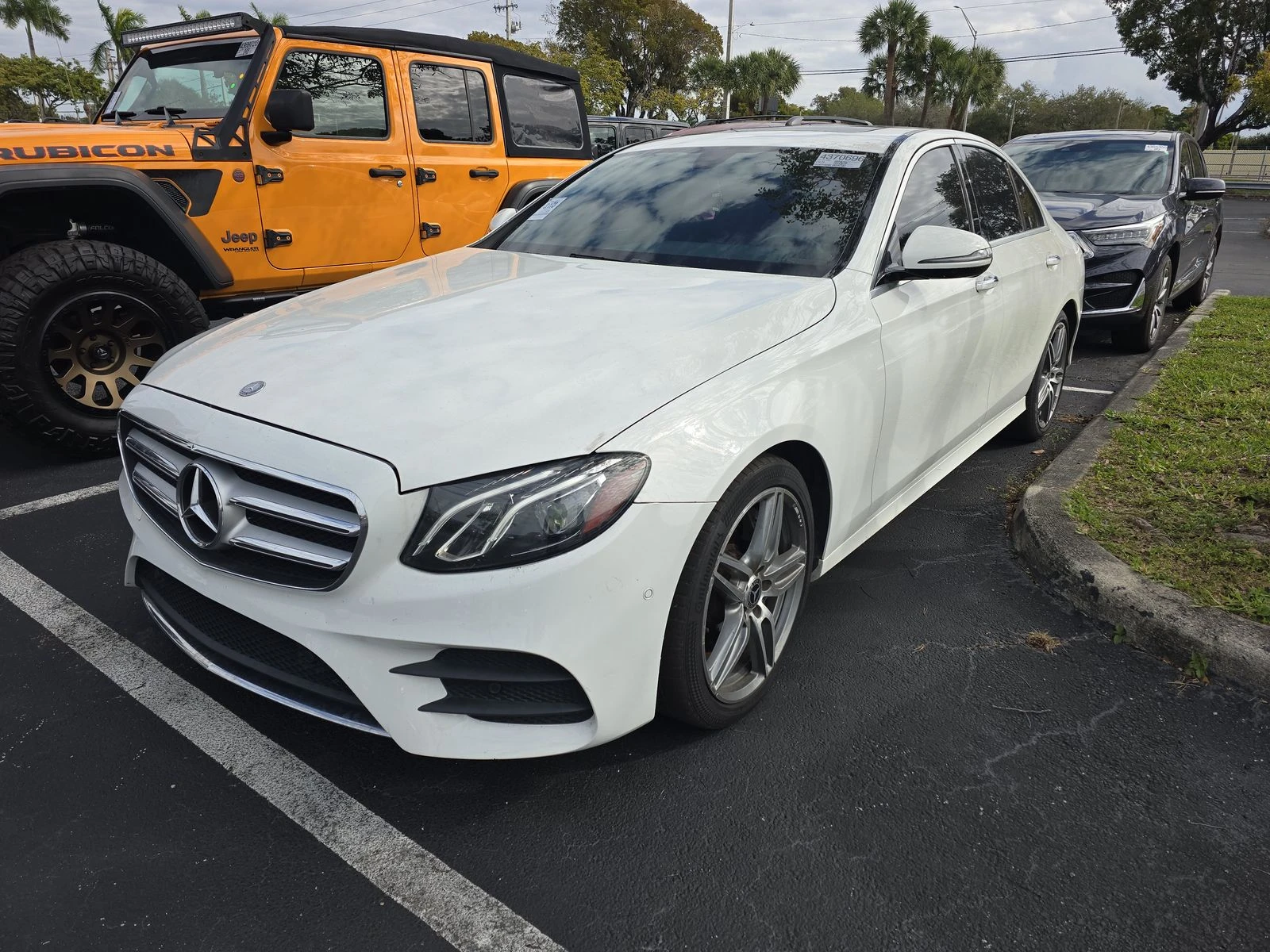 Mercedes-Benz E 300 AMG* PACK* 4MATIC* BURMESTER* �������* ������* ��� | Mobile.bg � ����������� 1