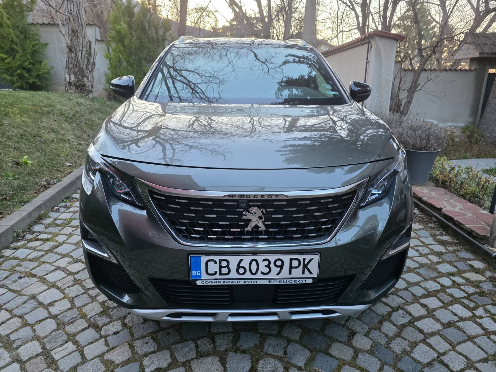 Peugeot 5008