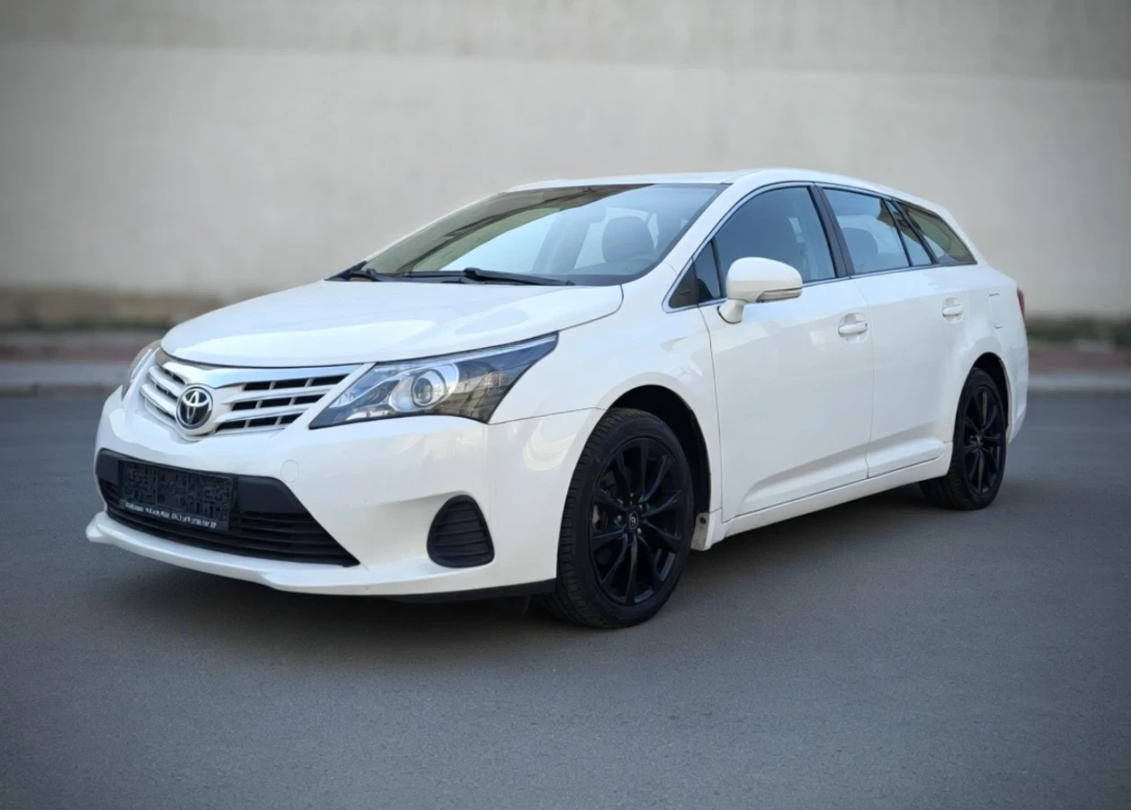 Toyota Avensis 2.0, снимка 2 - Автомобили и джипове - 53849812