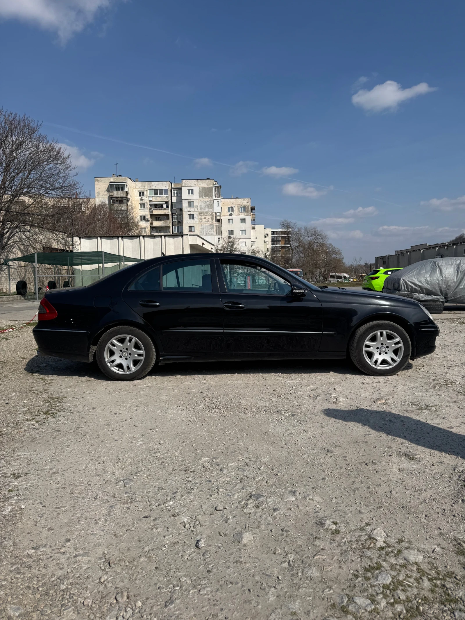 Mercedes-Benz E 280, снимка 4 - Автомобили и джипове - 53878480