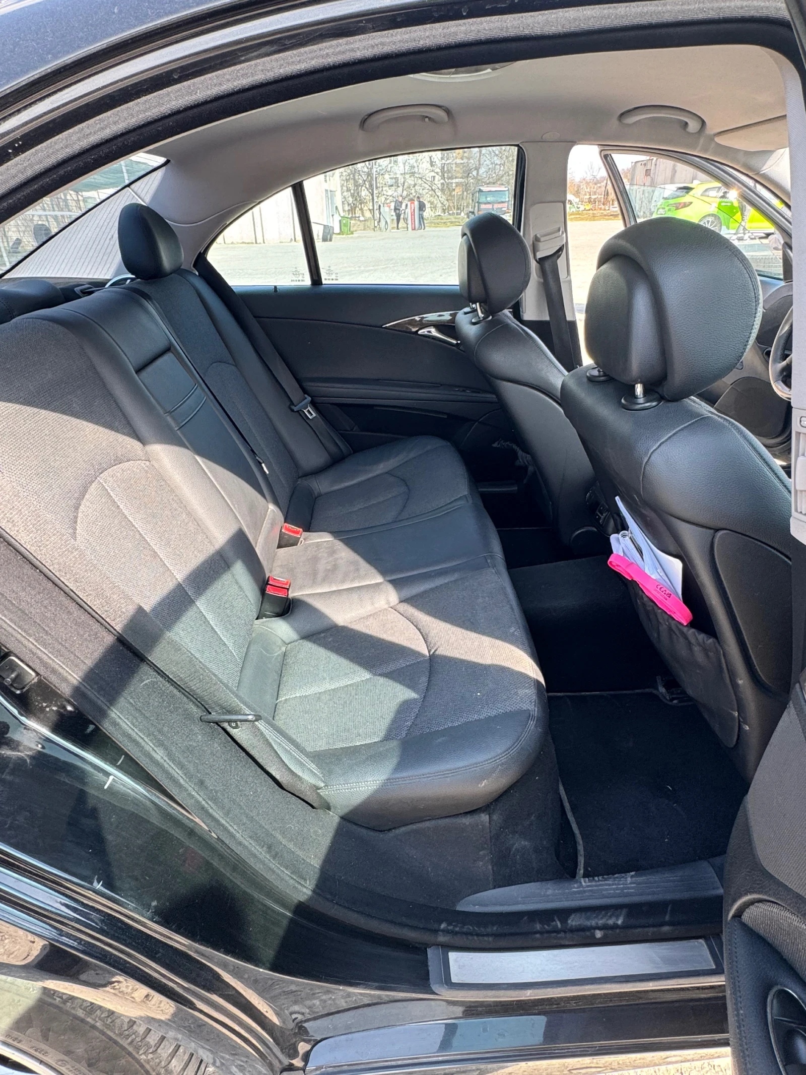 Mercedes-Benz E 280, снимка 12 - Автомобили и джипове - 53878480