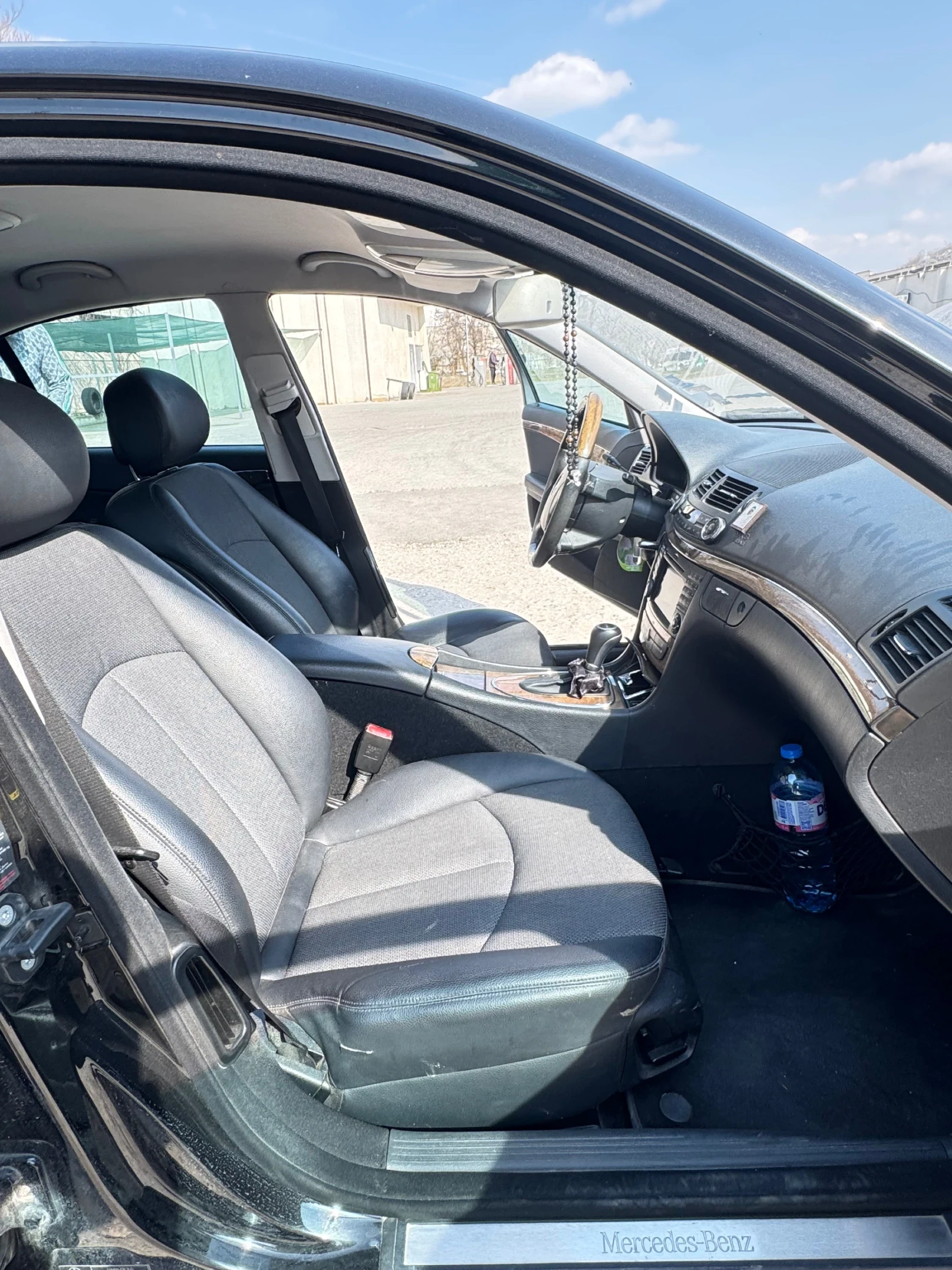 Mercedes-Benz E 280, снимка 13 - Автомобили и джипове - 53878480