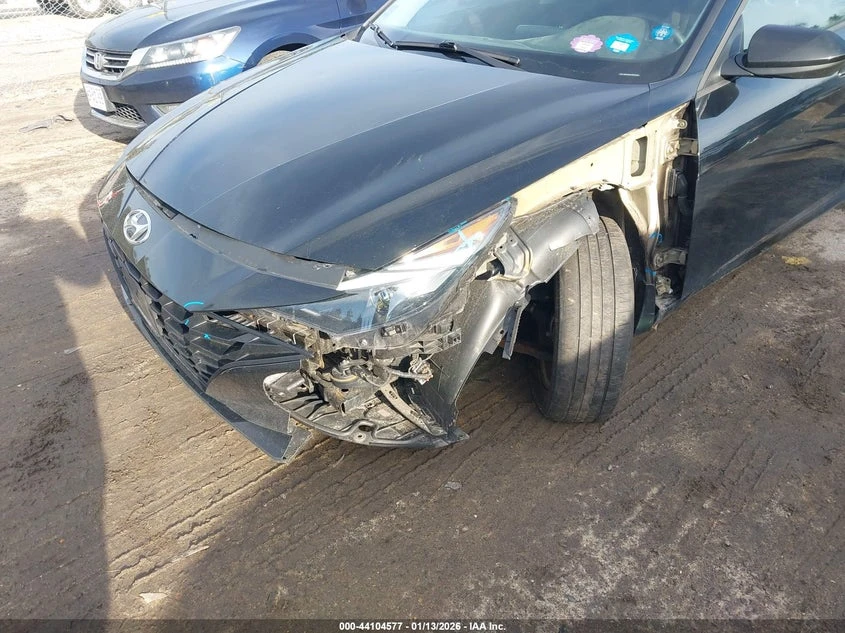 Hyundai Elantra 2.0L I-4 DOHC, VVT, 147HP Front Wheel Drive | Mobile.bg � ����������� 6