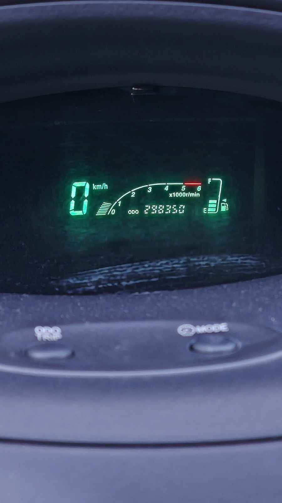 Toyota Yaris 1.4 D, снимка 15 - Автомобили и джипове - 54344047