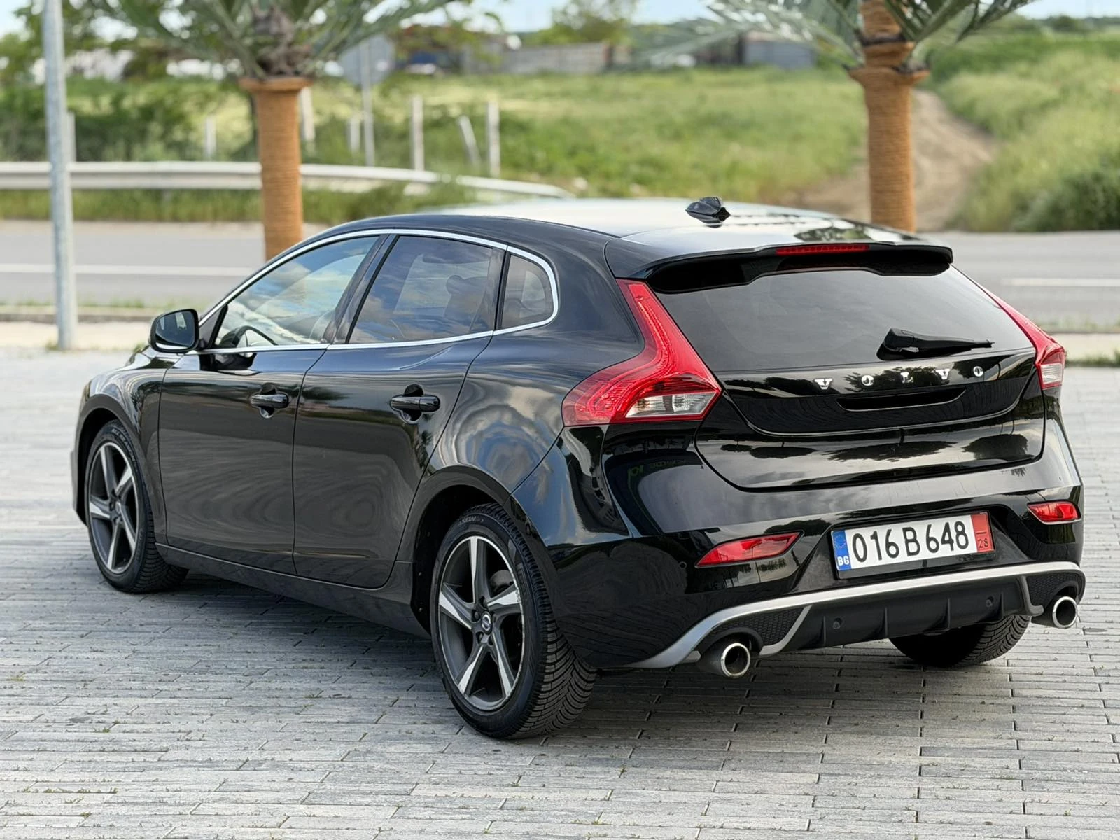 Volvo V40 2.0 R-Design | Mobile.bg � ����������� 4