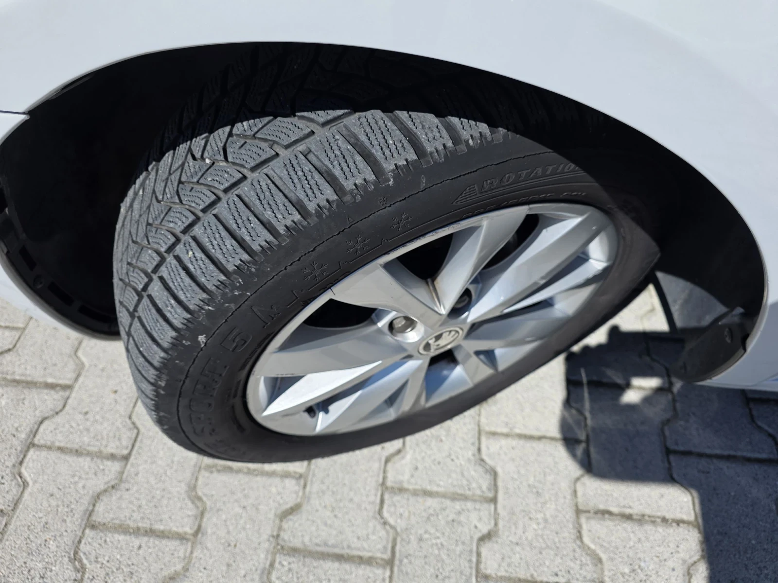 Skoda Octavia 1.6TDi DSG NAVi Лизинг, снимка 17 - Автомобили и джипове - 54601048