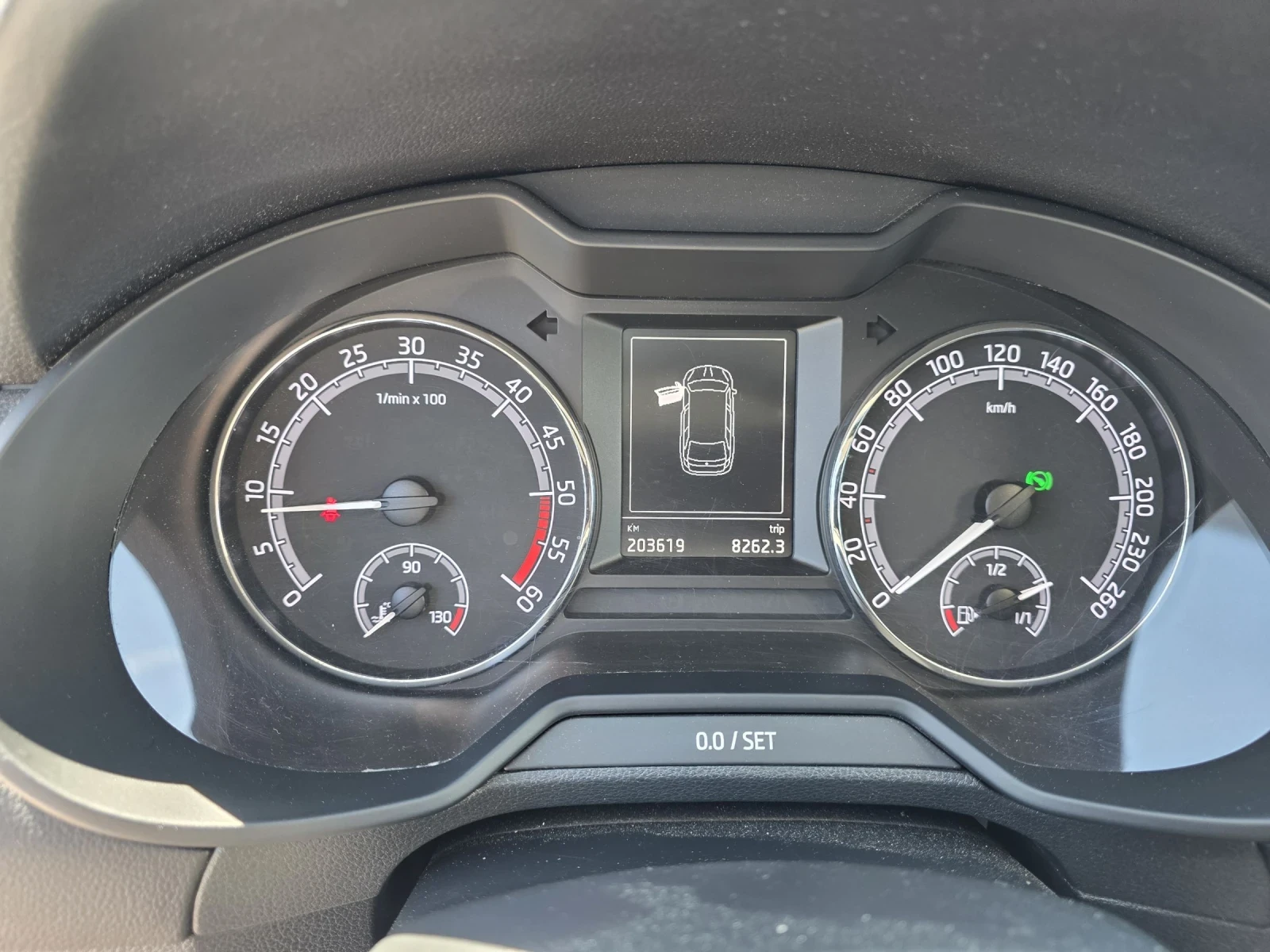 Skoda Octavia 1.6TDi DSG NAVi Лизинг, снимка 14 - Автомобили и джипове - 54601048