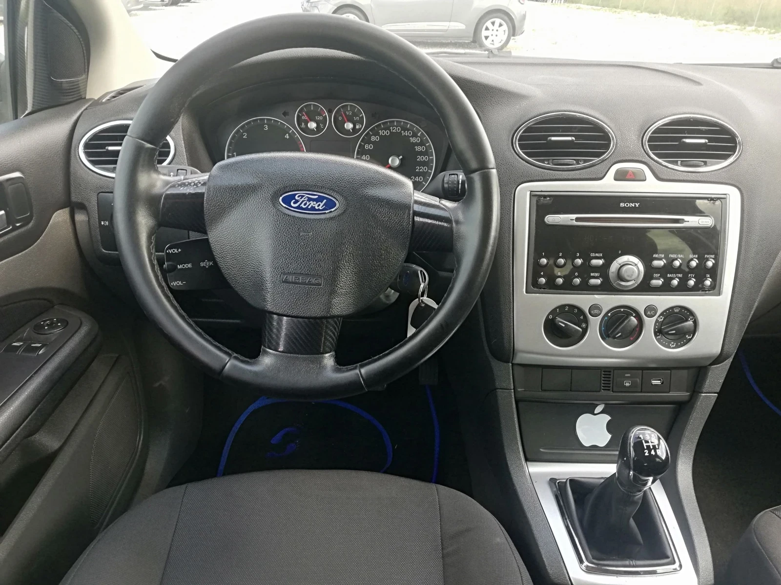 Ford Focus 1.8d kli itali, снимка 13 - Автомобили и джипове - 54843726