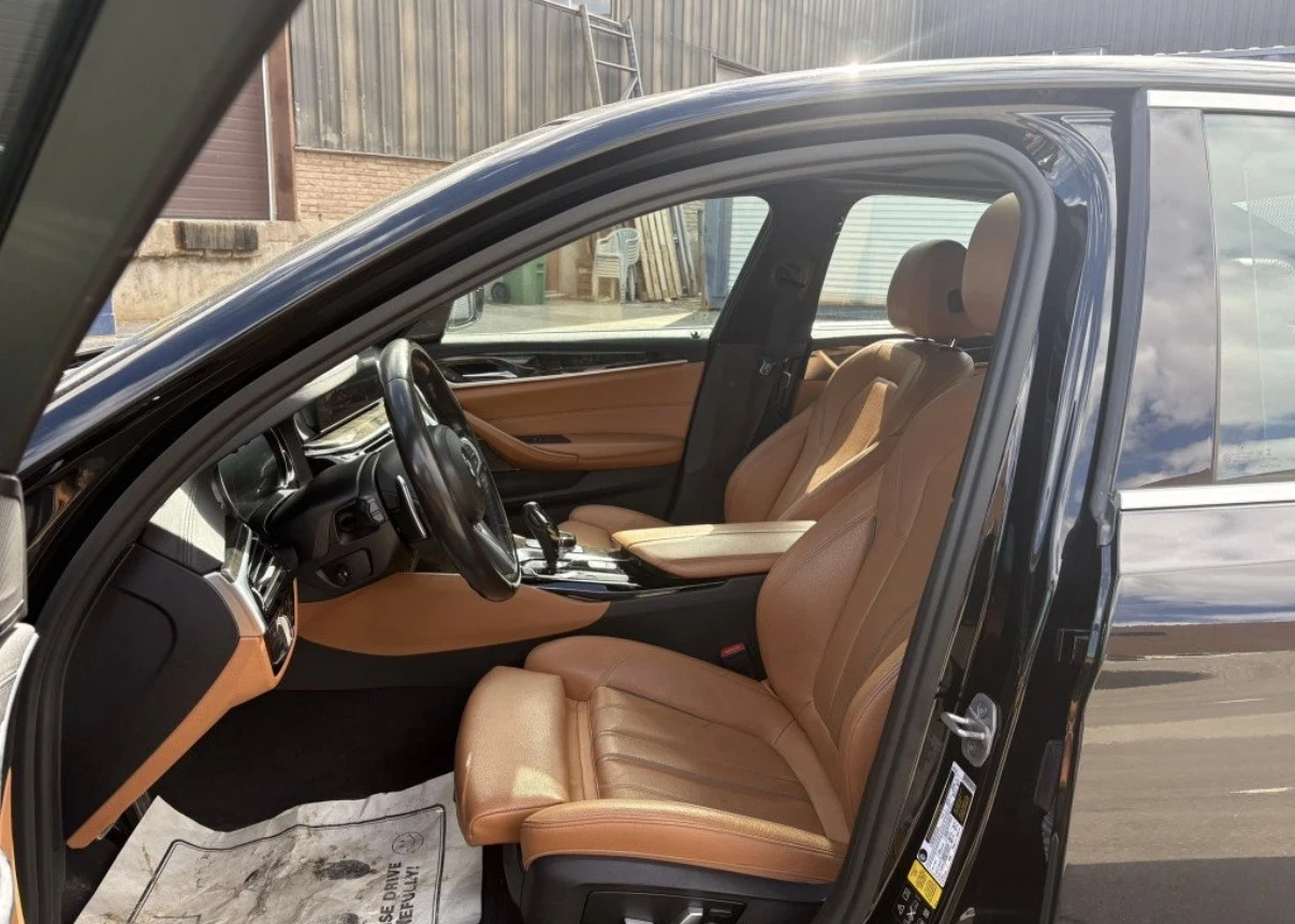 BMW 540 XDRIVE * М ПАКЕТ * HEAD UP * СЕРВИЗНА ИСТОРИЯ * , снимка 5 - Автомобили и джипове - 54873015