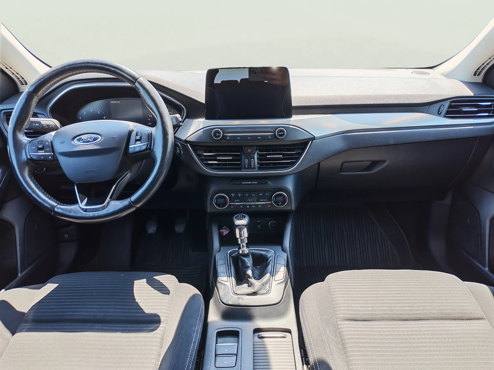 Ford Focus 1.0 EcoBoost, снимка 12 - Автомобили и джипове - 55193709