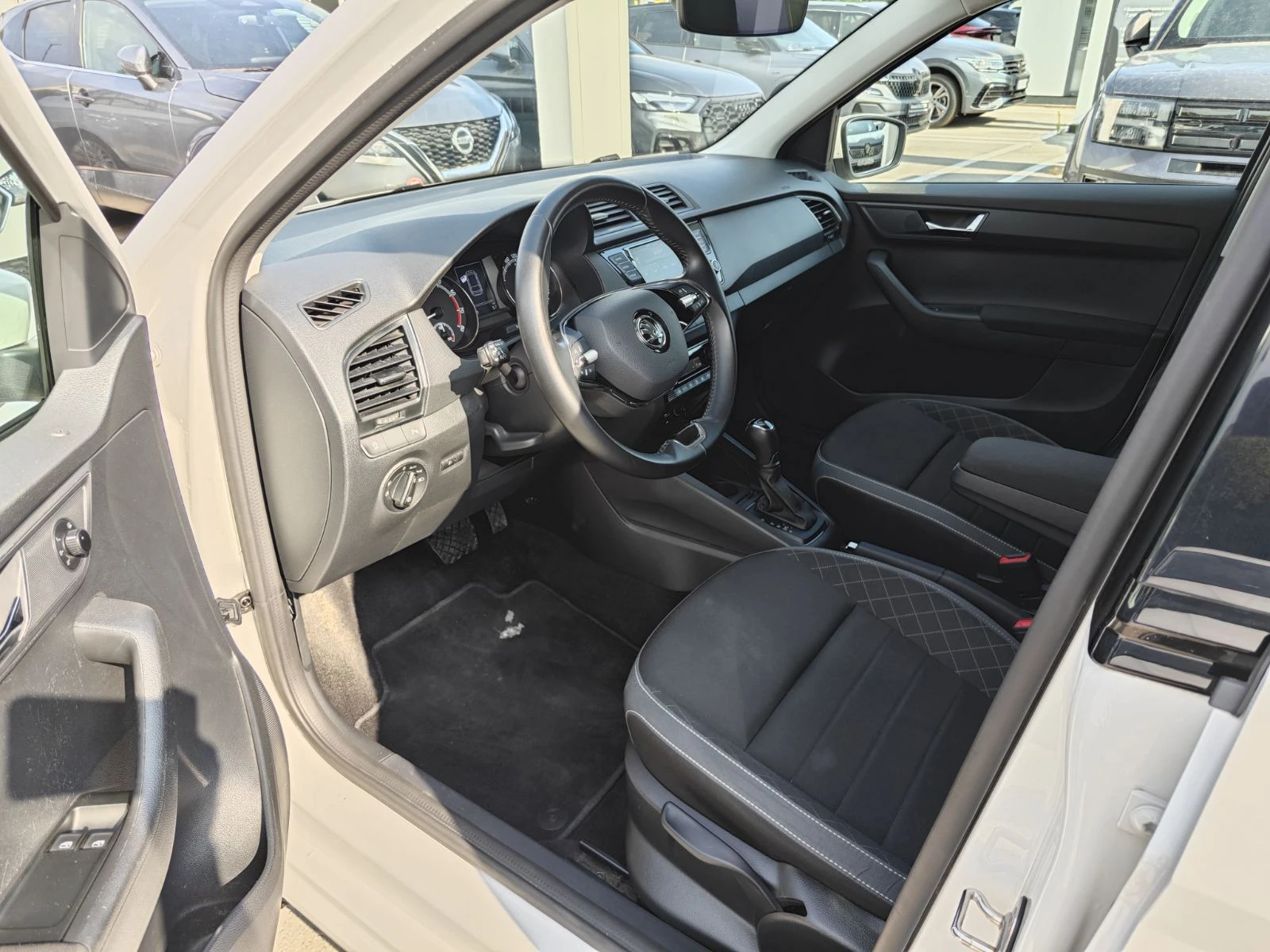 Skoda Fabia 1.0TSi/95k.c./Business/Automatic, снимка 9 - Автомобили и джипове - 55294360