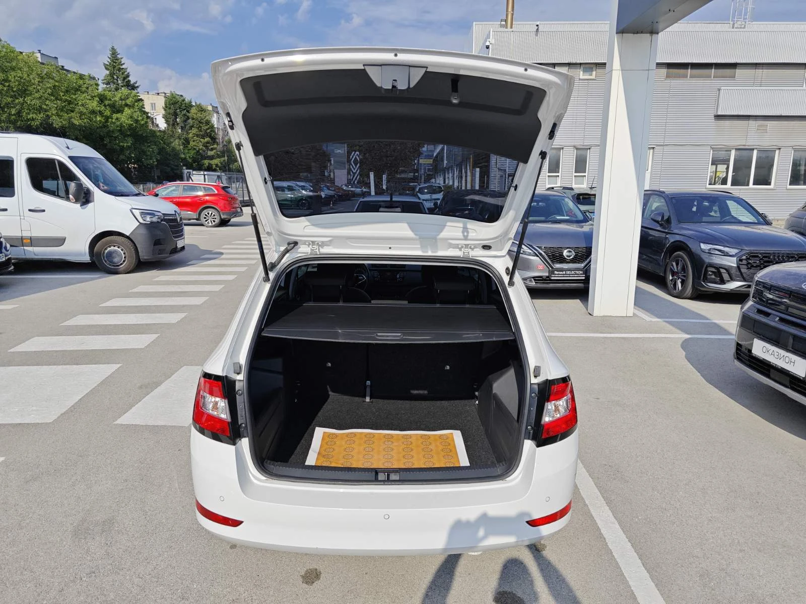 Skoda Fabia 1.0TSi/95k.c./Business/Automatic, снимка 8 - Автомобили и джипове - 55294360