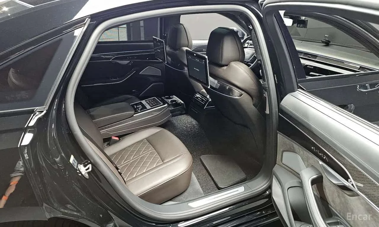 Audi S8 * 4.0 TFSI Quattro LWB * ЦЕНА ДО БГ, снимка 11 - Автомобили и джипове - 55629365