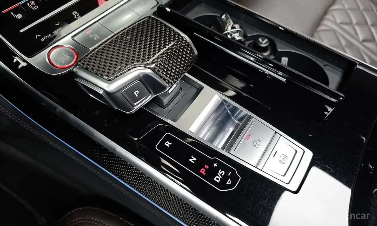 Audi S8 * 4.0 TFSI Quattro LWB * ЦЕНА ДО БГ, снимка 9 - Автомобили и джипове - 55629365
