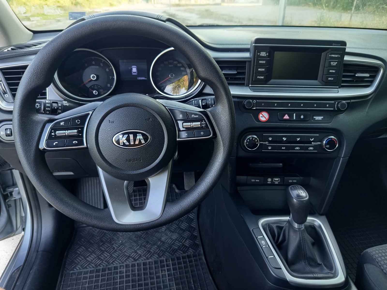 Kia Ceed 1.4/100кс.* * * , снимка 12 - Автомобили и джипове - 55652211