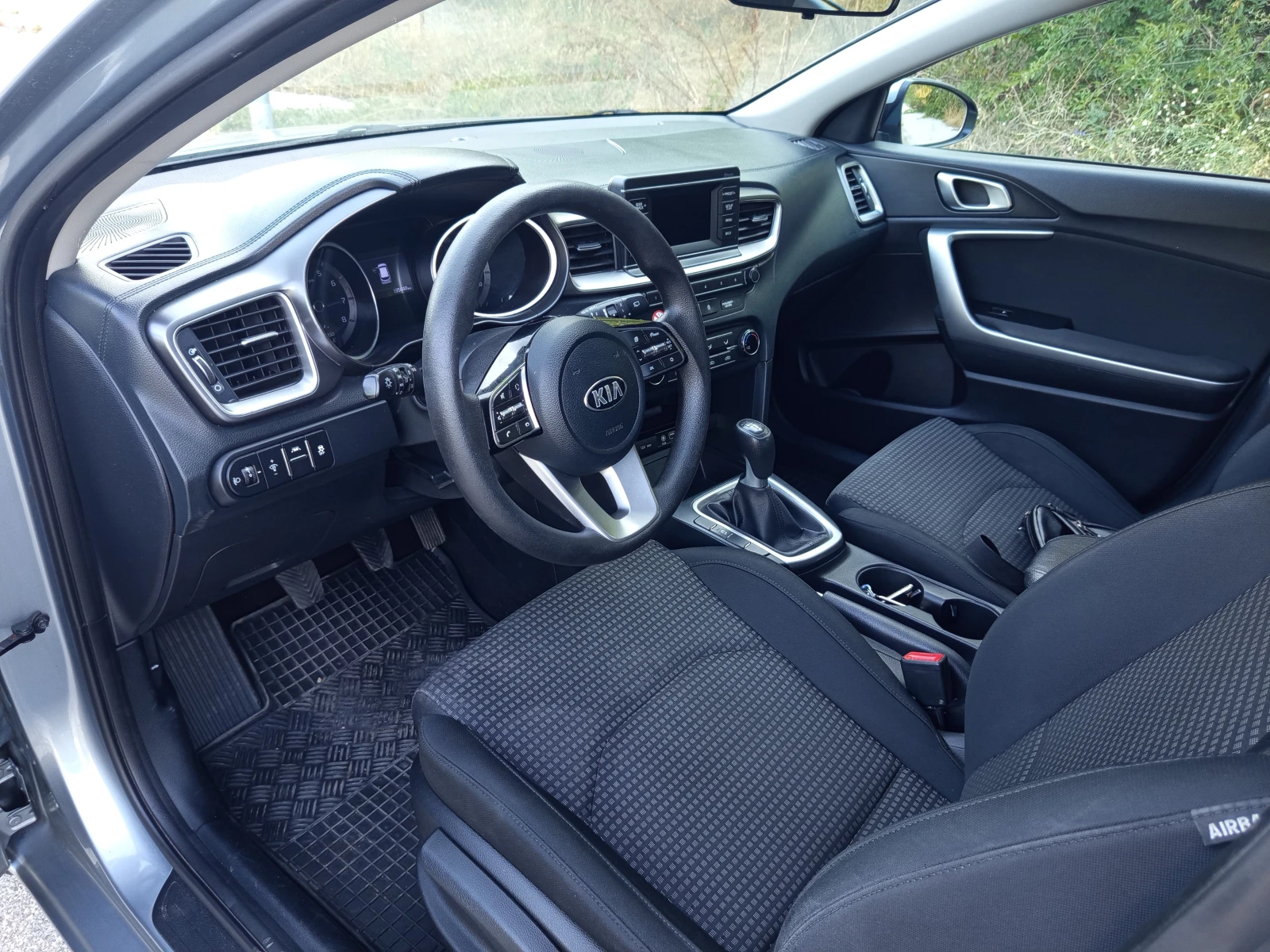 Kia Ceed 1.4/100кс.* * * , снимка 11 - Автомобили и джипове - 55652211