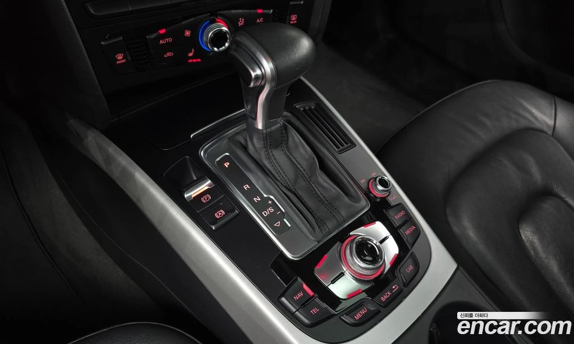Audi A4 30 TDI B8, снимка 11 - Автомобили и джипове - 55676695