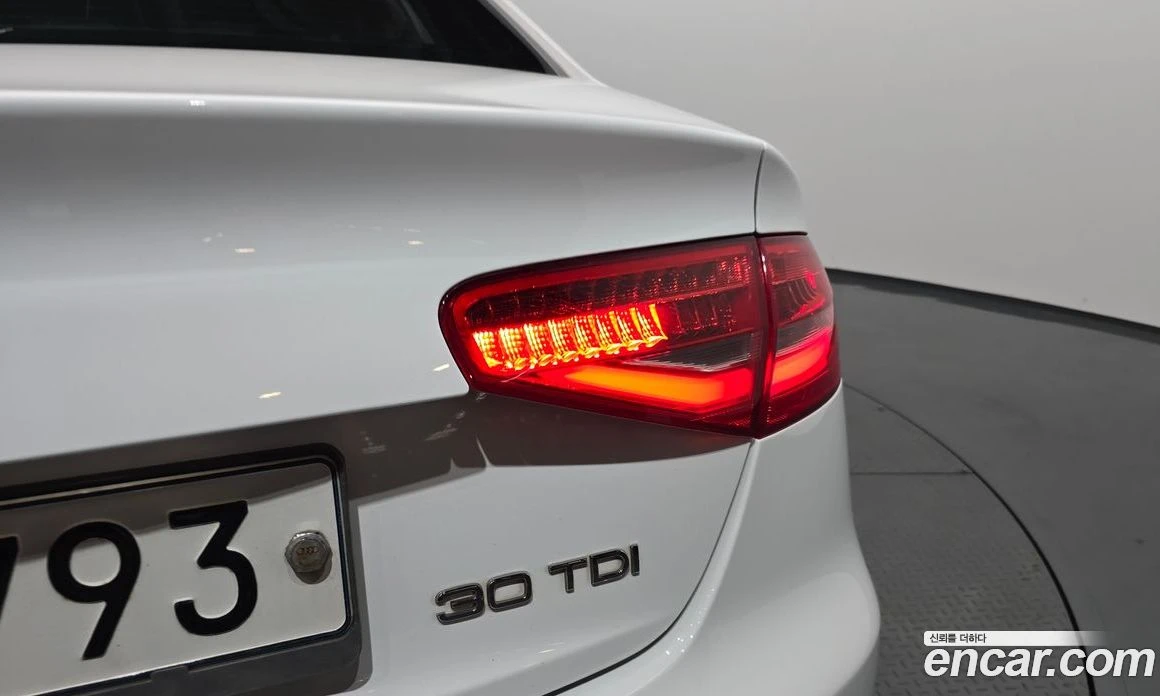 Audi A4 30 TDI B8, снимка 8 - Автомобили и джипове - 55676695