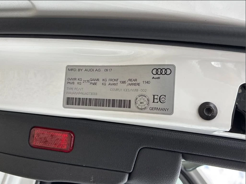 Audi A4 * Komfort * CARFAX * БЕЗ ПЪРВОНАЧАЛНА ВНОСКА, снимка 11 - Автомобили и джипове - 55884229