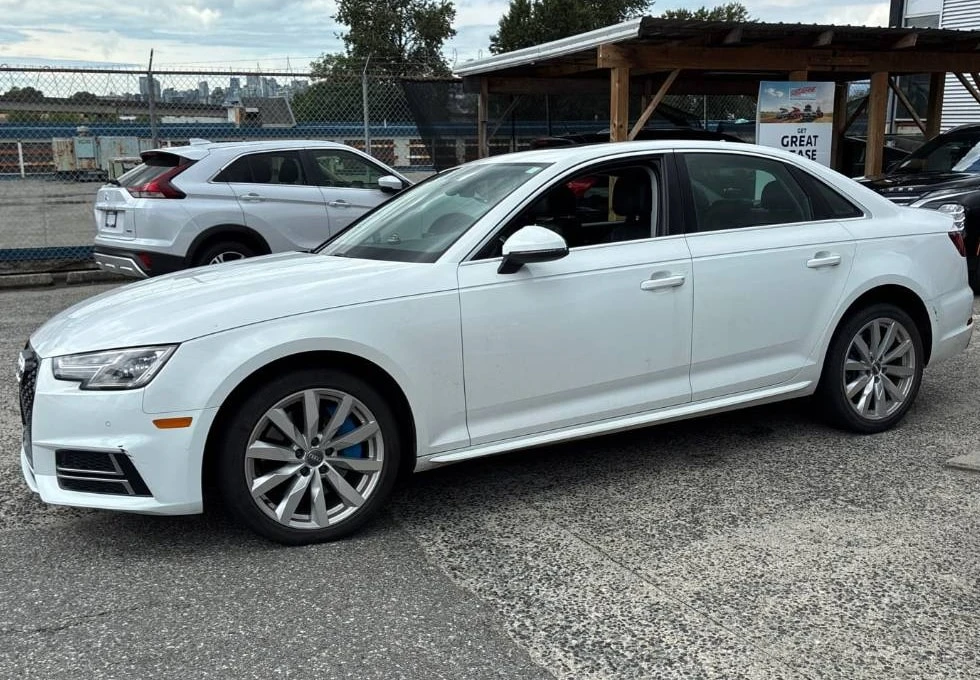 Audi A4 * Komfort * CARFAX * БЕЗ ПЪРВОНАЧАЛНА ВНОСКА, снимка 2 - Автомобили и джипове - 55884229