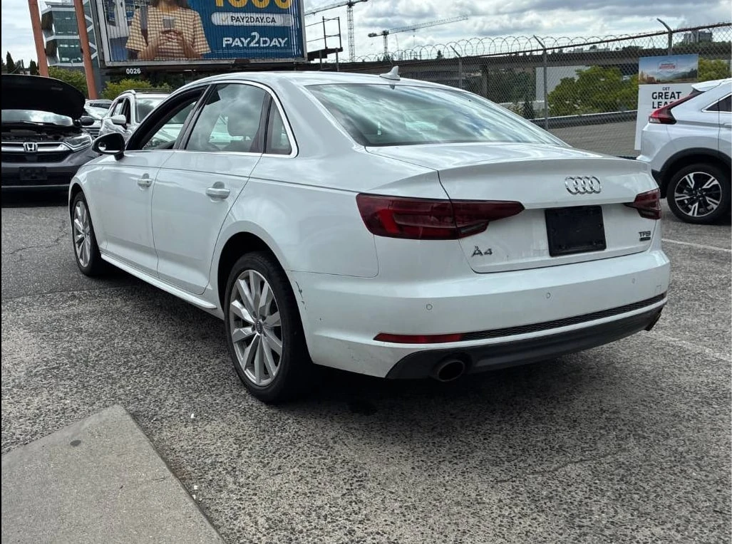 Audi A4 * Komfort * CARFAX * БЕЗ ПЪРВОНАЧАЛНА ВНОСКА, снимка 14 - Автомобили и джипове - 55884229