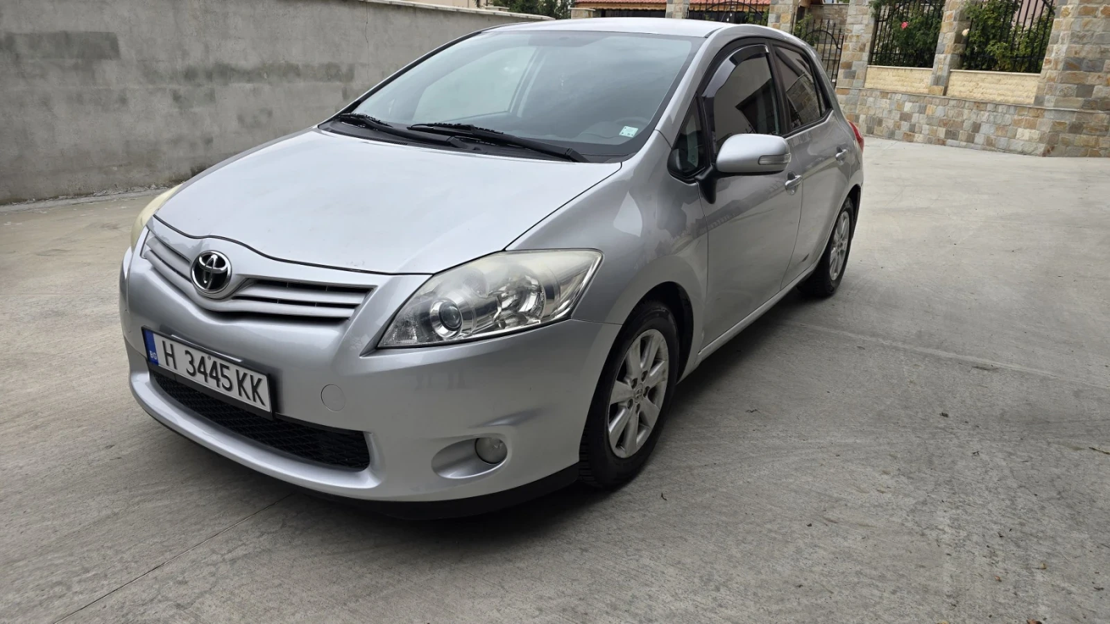 Toyota Auris 1.4d, снимка 3 - Автомобили и джипове - 56330714