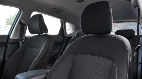Hyundai Kona II Electric 65.4 kWh Intuitive - 32990 € / 64522.83 лв. - 25731771 10